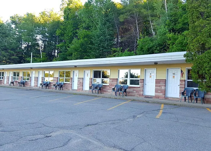 Stucco Lodge Bangor